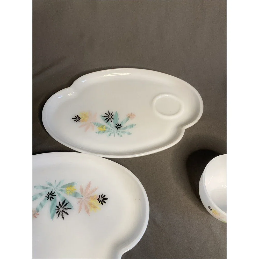 Vintage ATOMIC FLOWER PATIO BY FEDERAL Milk Glass Snack Set Tea Coffee